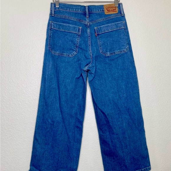 Levi's Wide Leg Crop - Picture 5 of 6